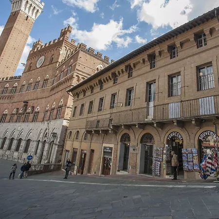 Palazzo Del Papa