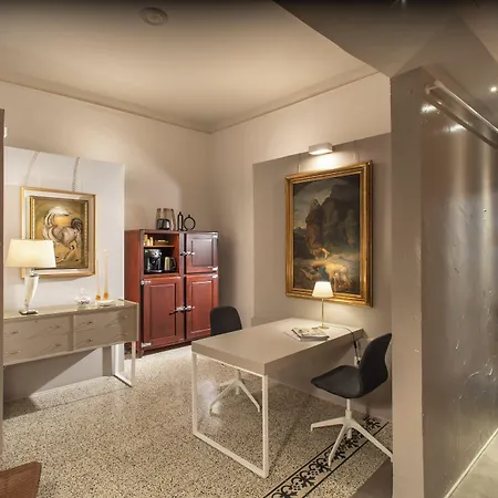 Palazzo Del Papa Guest house