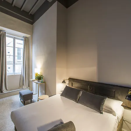 Palazzo Del Papa בית הארחה