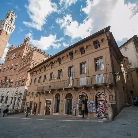 Palazzo Del Papa Πανσιόν 2*