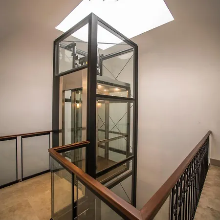 Palazzo Del Papa ゲストハウス 4*